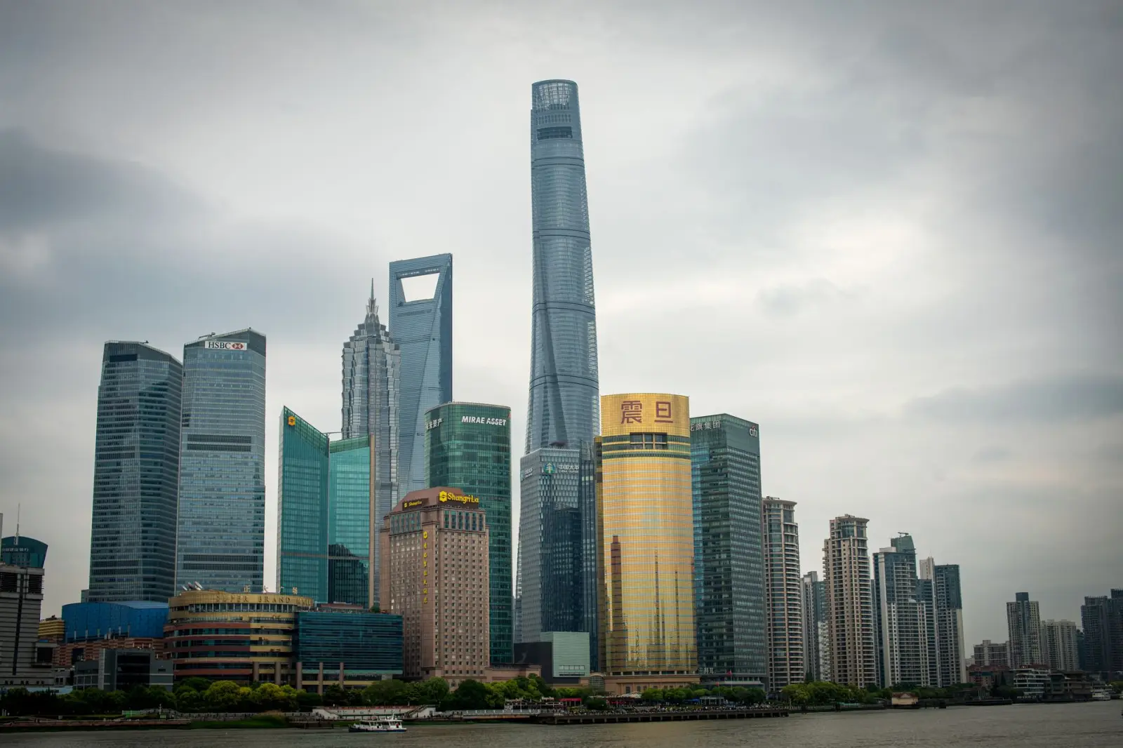 从政策导向看工程机械智能化趋势及其在长三角的应用前景