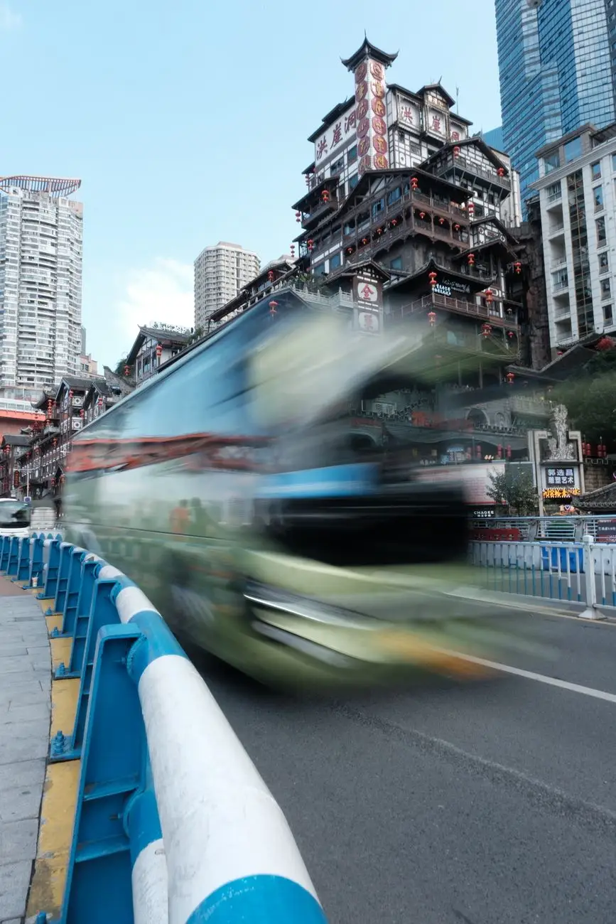 2025年工程机械行业排放新规对挖掘机选型的影响分析