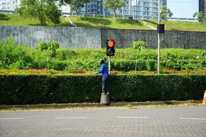 昆山工程机械市场挖掘机选型要点与施工效益分析