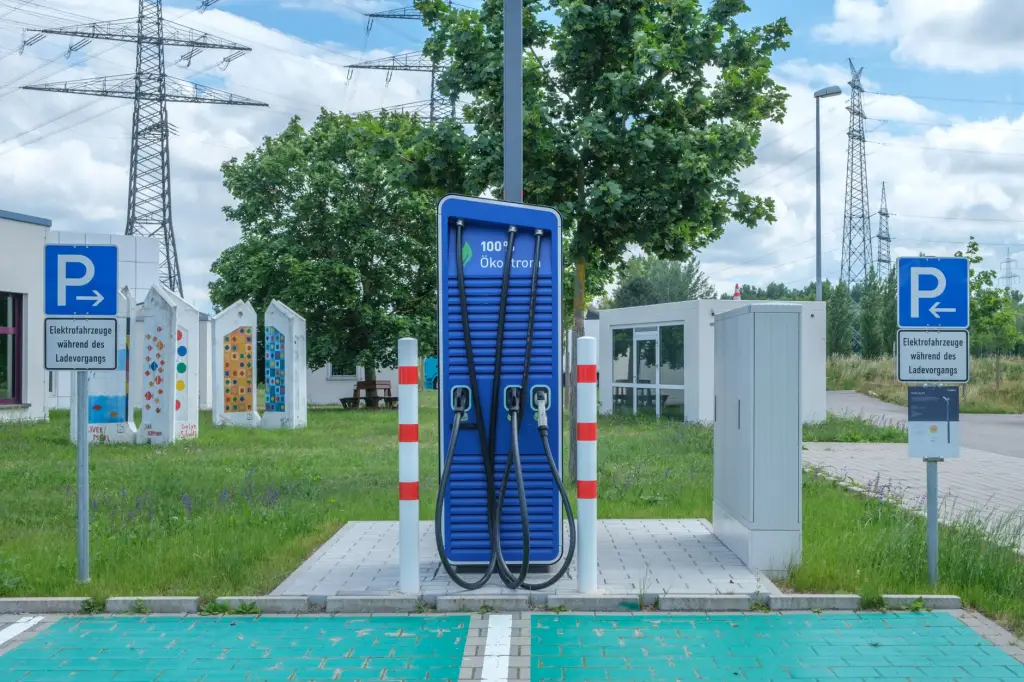 长三角工程机械市场供需现状及2025年趋势分析